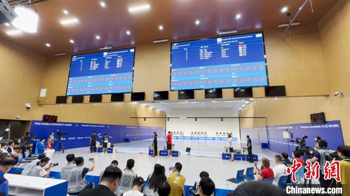 成都大运会射击赛中国两夺团体金牌 首次参赛选