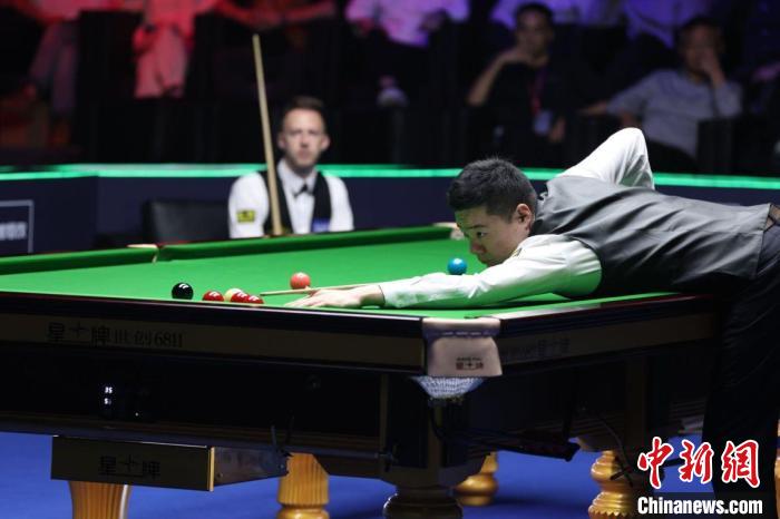 特鲁姆普力克丁俊晖夺赛季第五冠 斯诺克世界公
