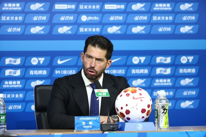 武汉三镇客场惨败深圳新